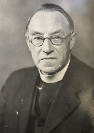 Rev Henry Carter