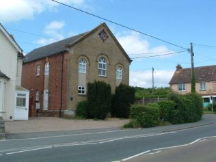 parkhurst___methodist_church__parkhurst_road____closed__now_provate_house_ Mark's Corner Methodist Chapel - now a private house
