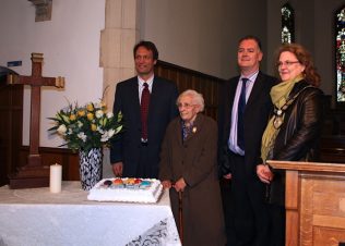 John Peachey (YWAM), Sister Joan Vivash, Paul Devlin(NCH) and Harpenden Town Mayor, Councillor Nicola Linacre | Derek Bird